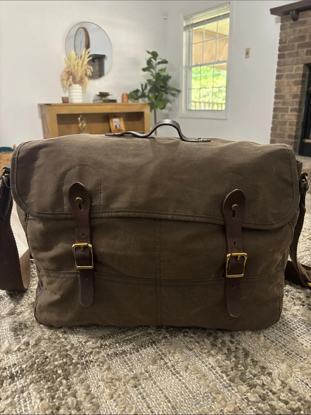 J. CREW MENS ABINGDON BRIEFCASE MESSENGER LAPTOP BAG BROWN KHAKI LEATHER
